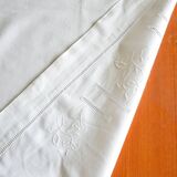 Embroidered children's bedding set