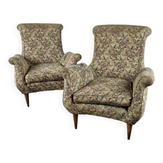 Pair of 70s floral armchairs with wooden feet