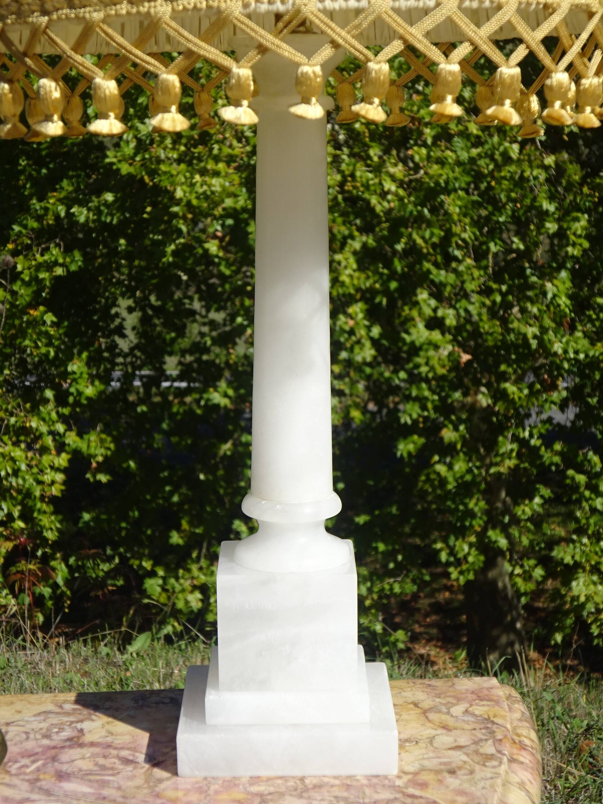 Alabaster lamp