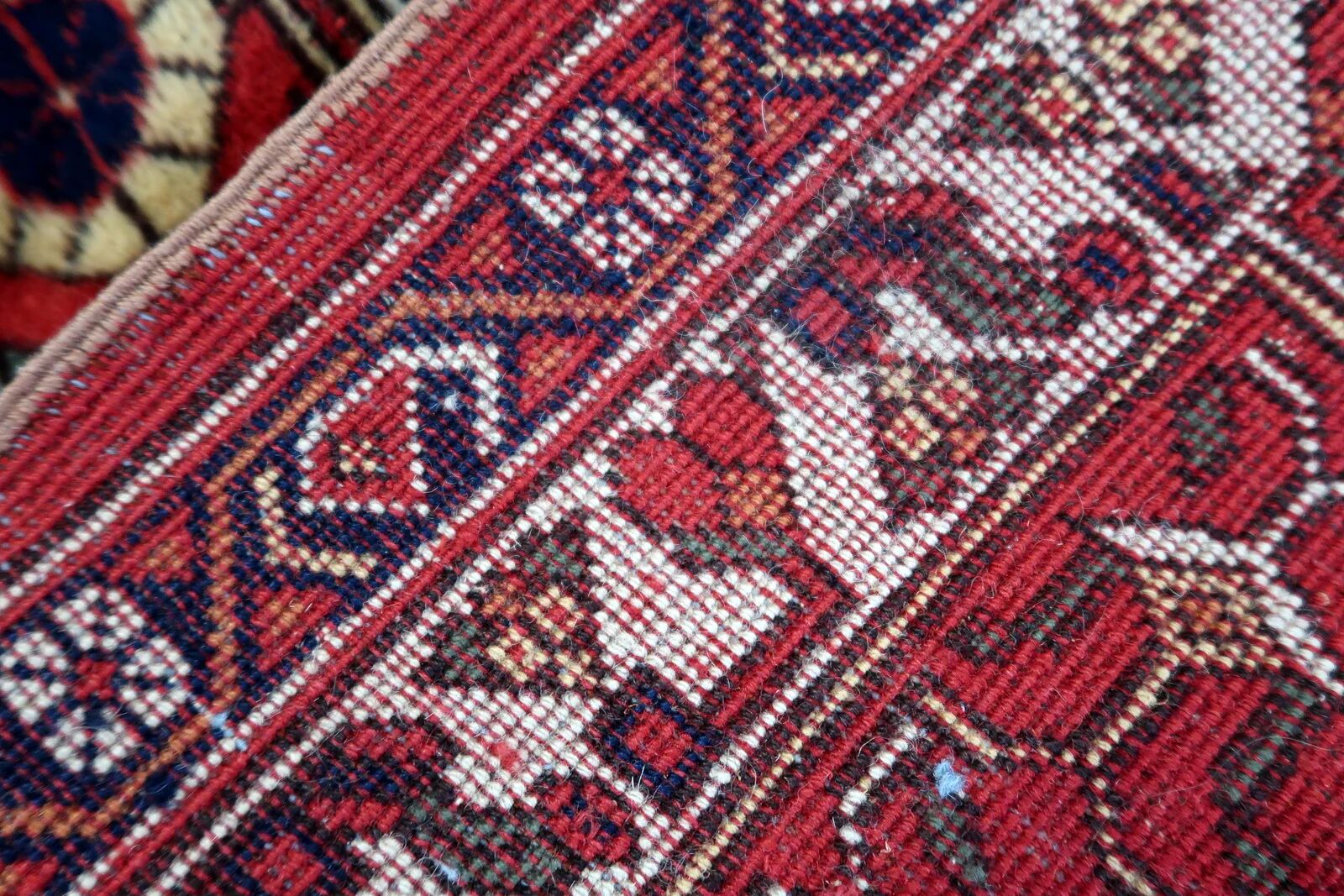 Handmade vintage Persian Afshar rug 198cm x 302cm, 1950s