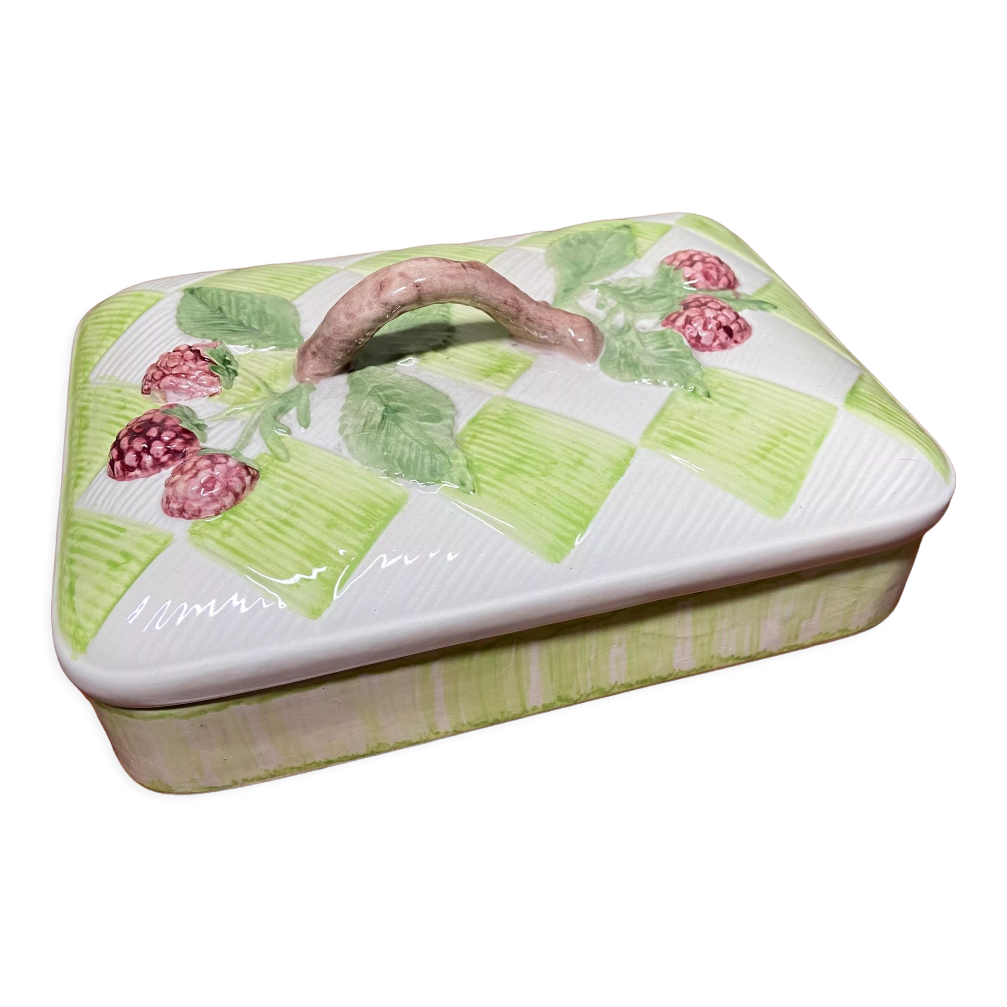 Box in slip decoration raspberries