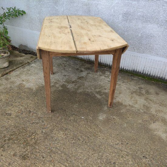 Table ronde rabattable