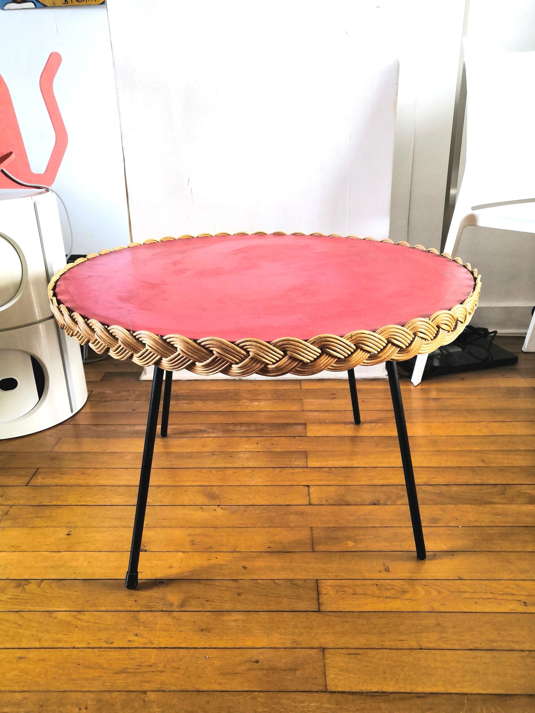 Coffee table wicker and metal design 60s