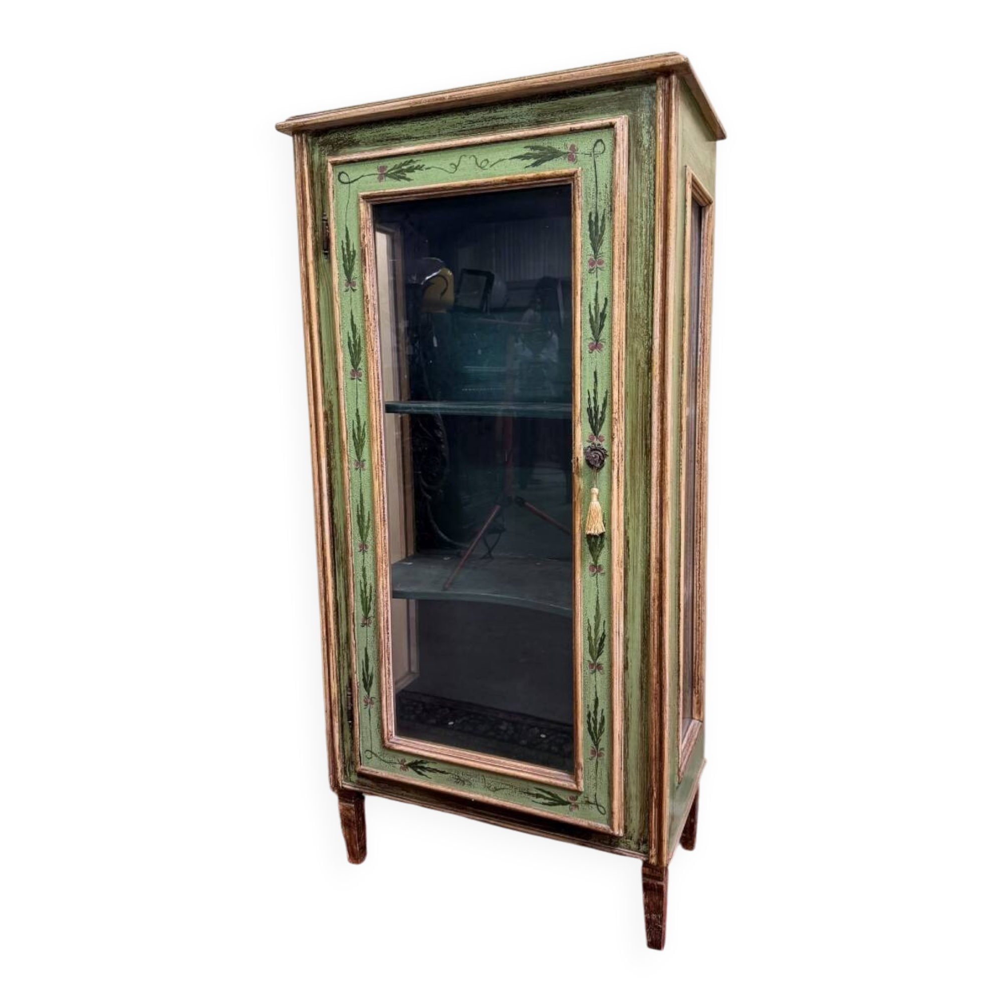 Venetian display cabinet in painted wood