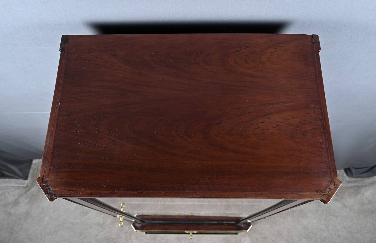 Small Display Cabinet in Mahogany, Louis XVI style – Late 19th Century