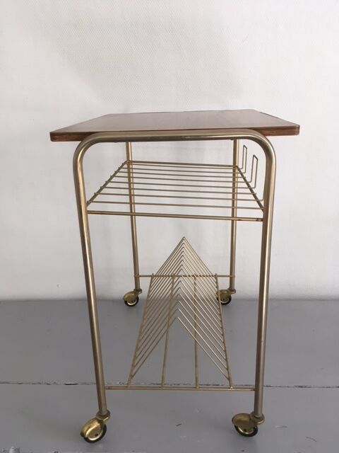 Magazines door vinyl celette