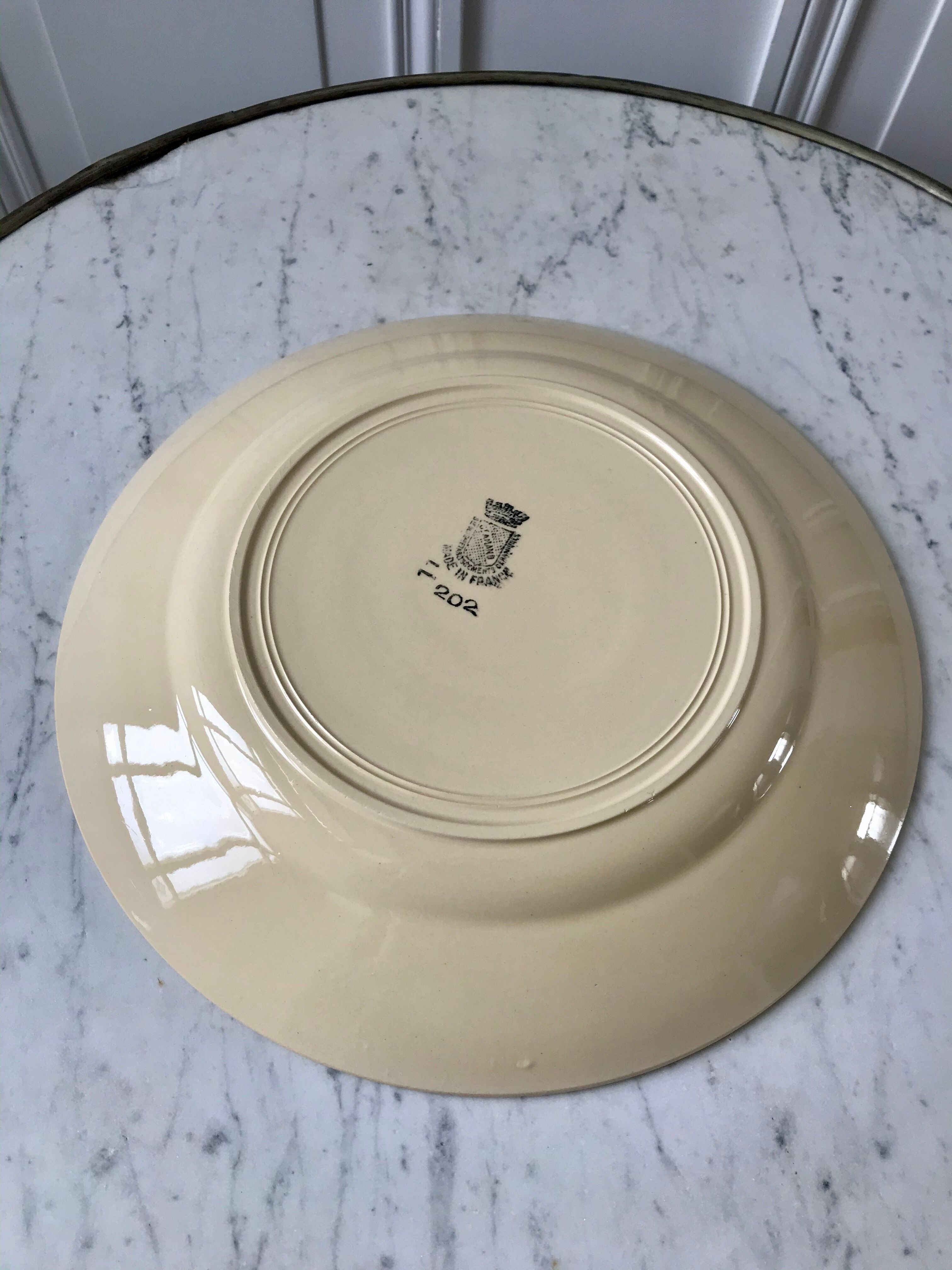 Round dish blue flowers Saint-Amand years 30-40