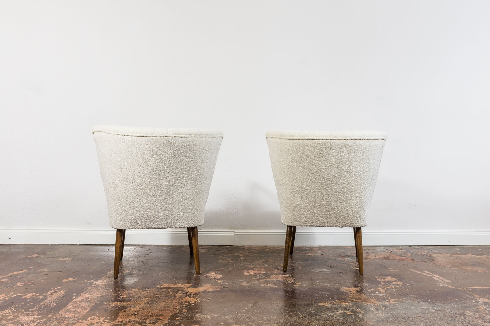 Pair of white cream boucle cocktail chairs, 1950s