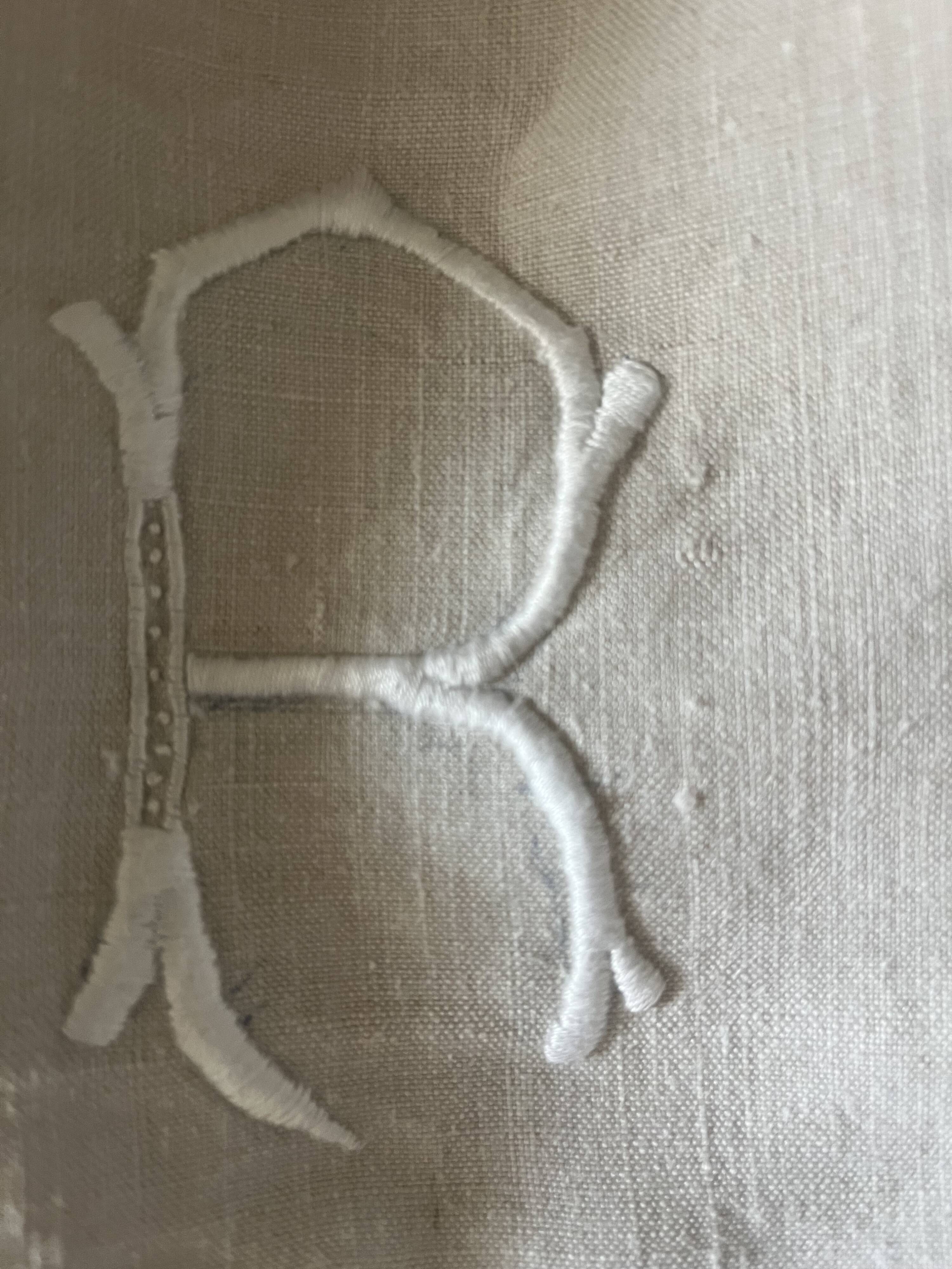 Linge ancien, drap brodé, monogramme MB