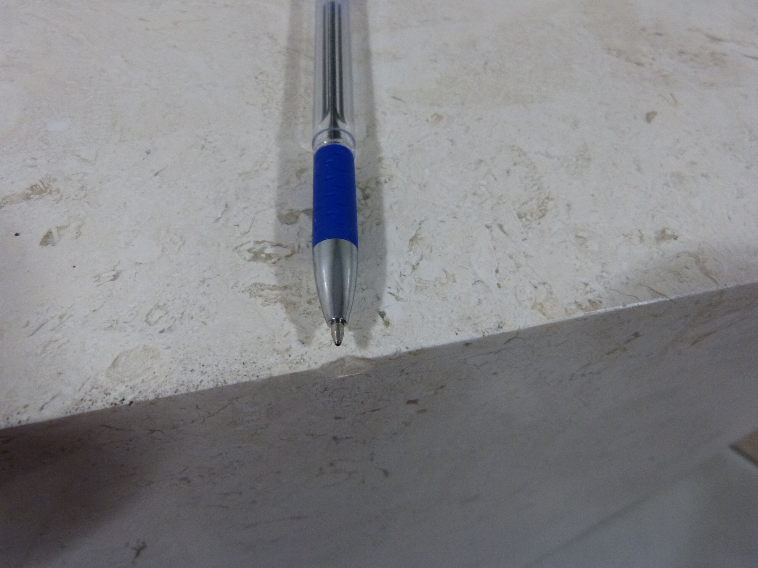 Set of 2 Italian travertine pedestals or side tables 1980’s