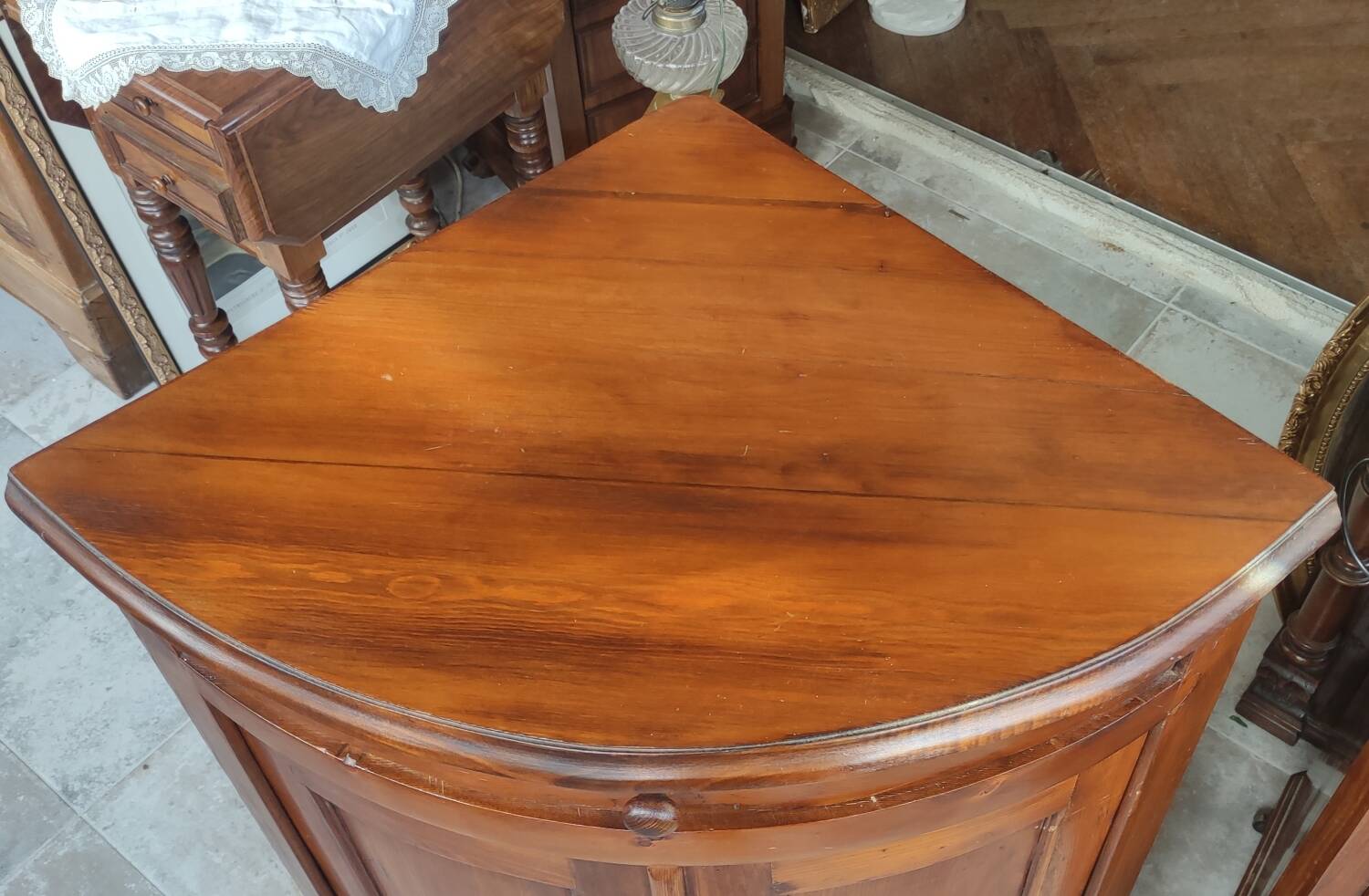 Old corner furniture/old corner