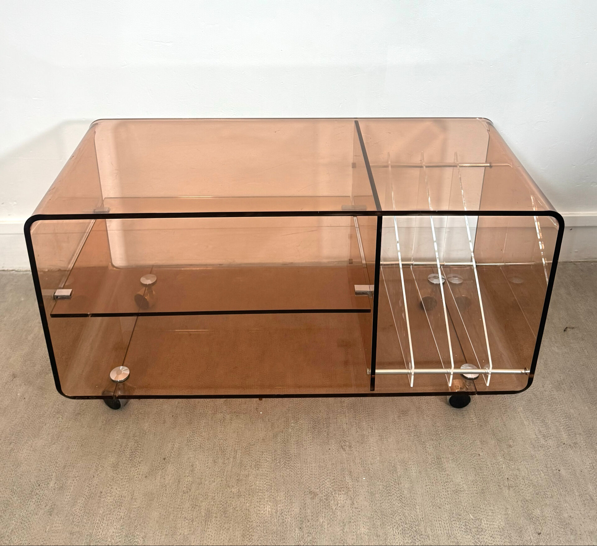 Hi-fi furniture in Plexiglas by Michel Dumas for Roche Bobois.