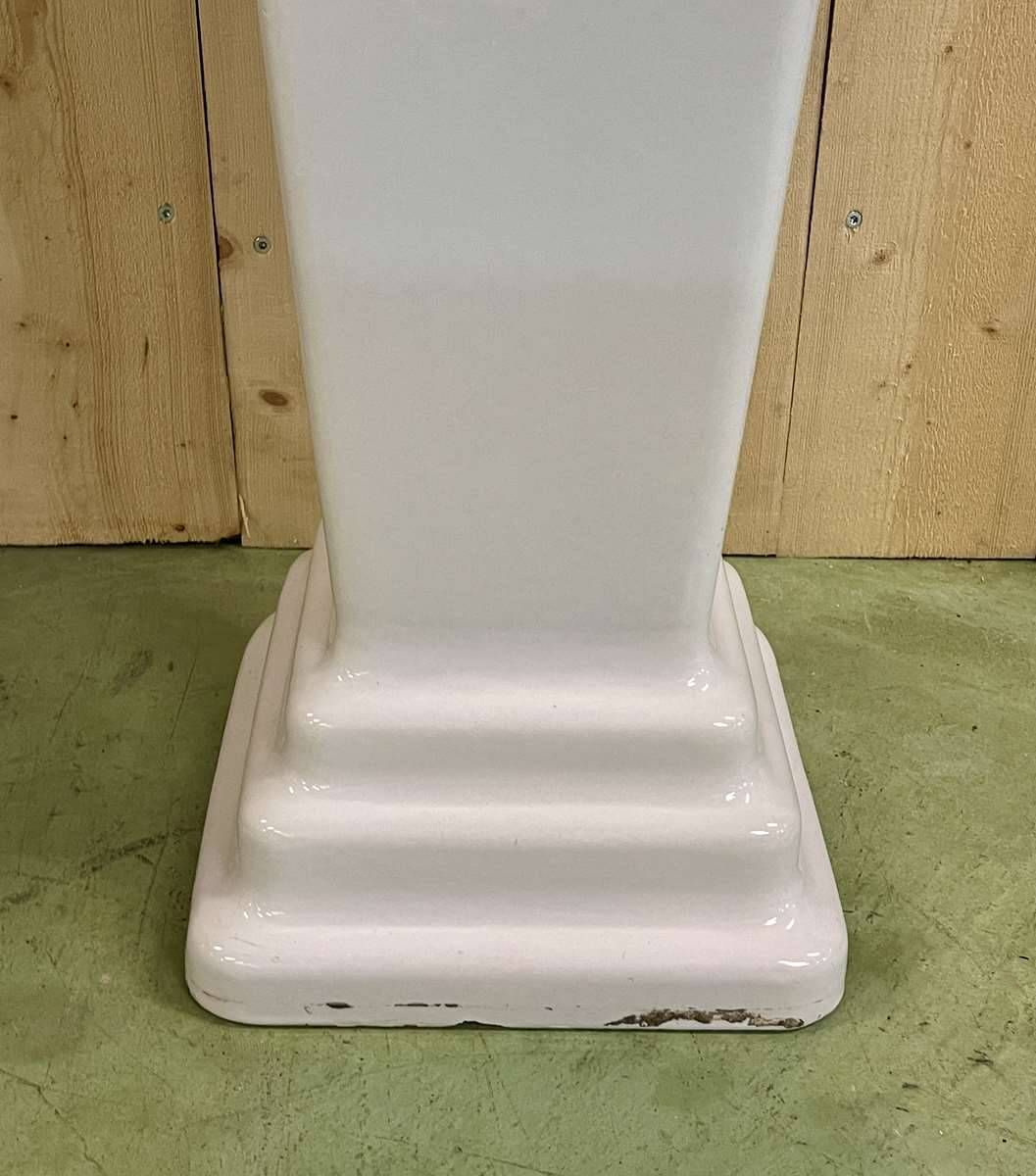 Art deco period washbasin Jacob Delafon 1930 - L=67cm, D=50.5cm, H=80cm.