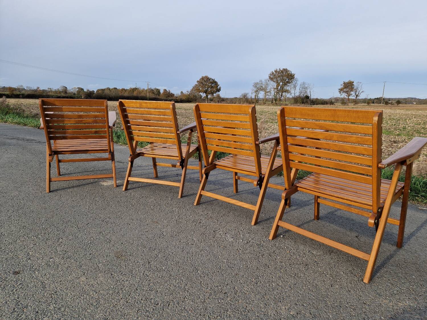 Set of 4 vintage folding armchairs