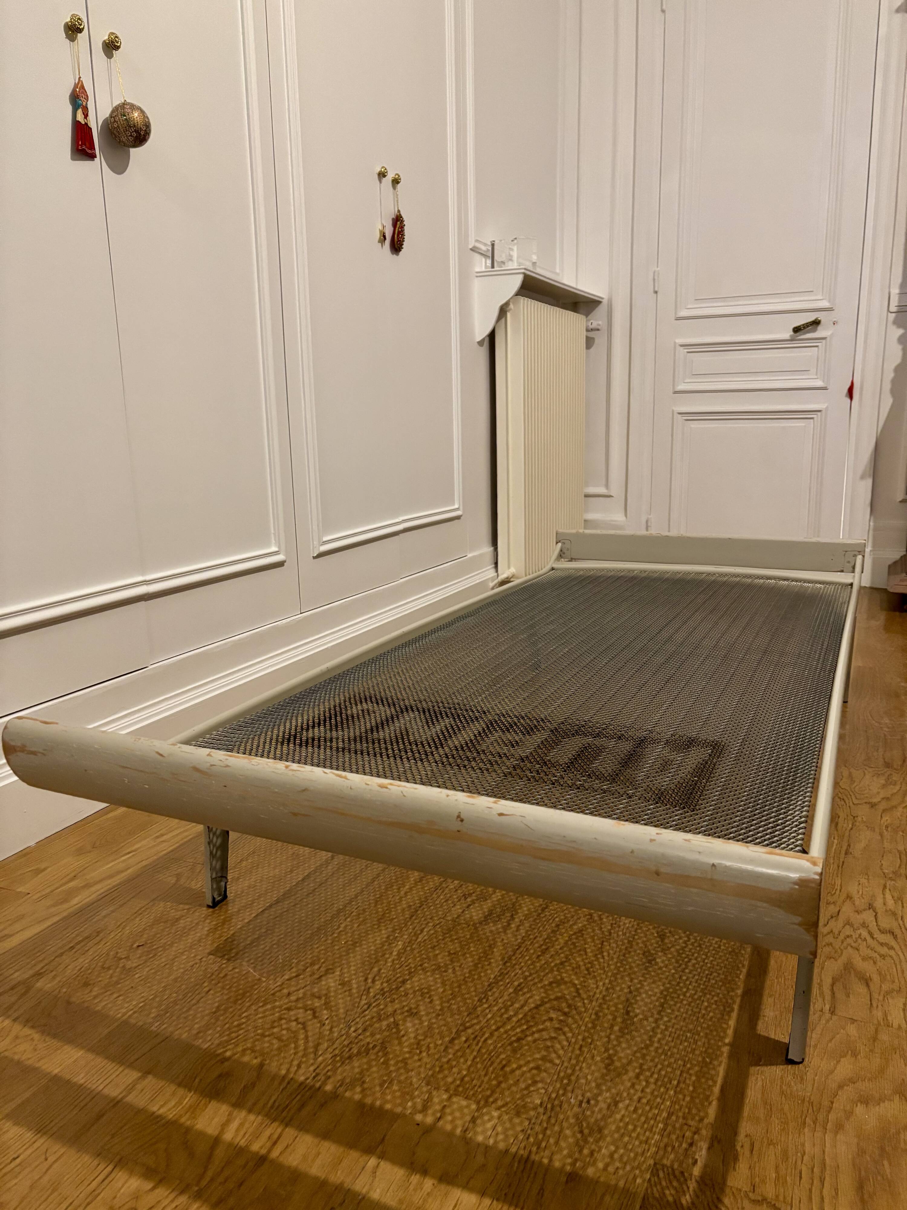 Cleopatra daybed by designer Dick Cordemeijer