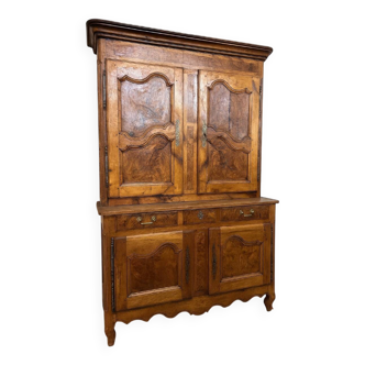 Bressan buffet with two bodies from the Louis XV period in walnut and elm.