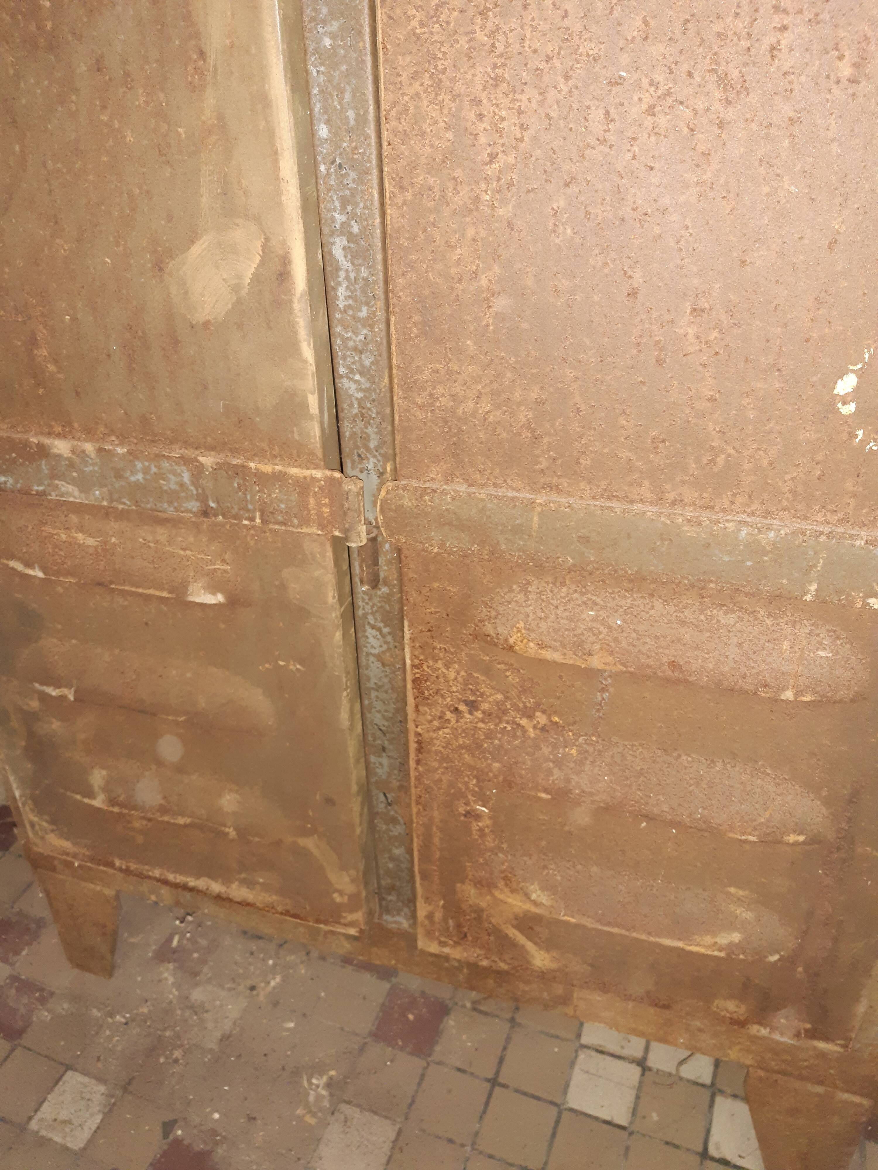 Former metal dressing room