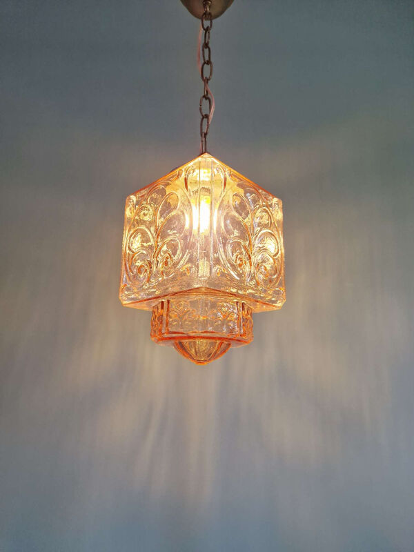 Suspension art déco en verre rose pâle, années 1920-30