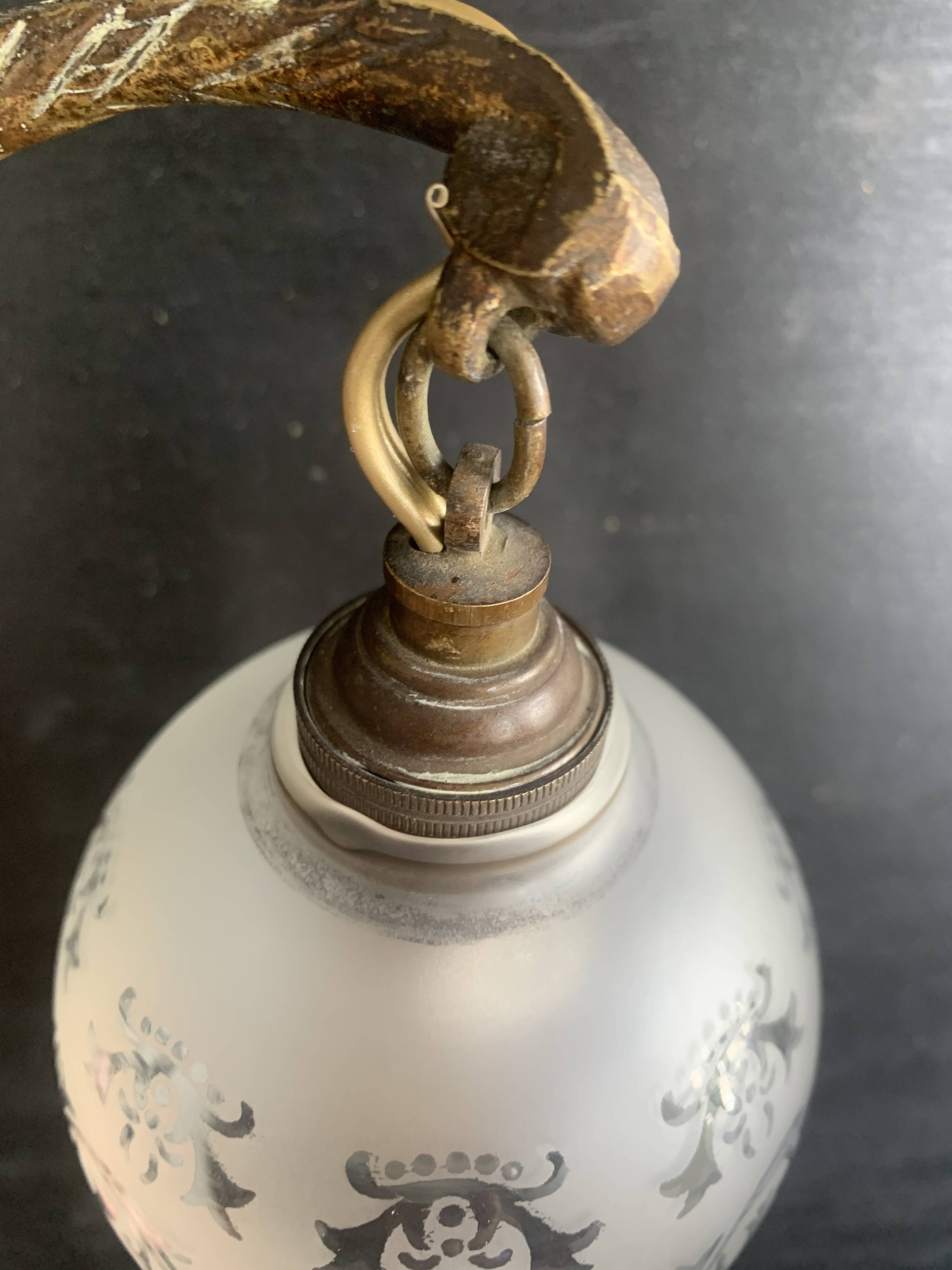 Art Deco double wall light in brass and glass tulips 1930