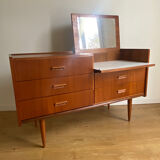 Vintage hairdresser 60s