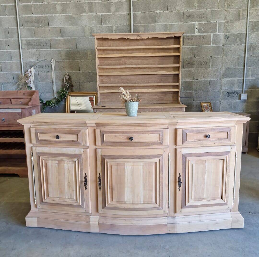 Buffet in solid cherry wood, fully sandblasted.