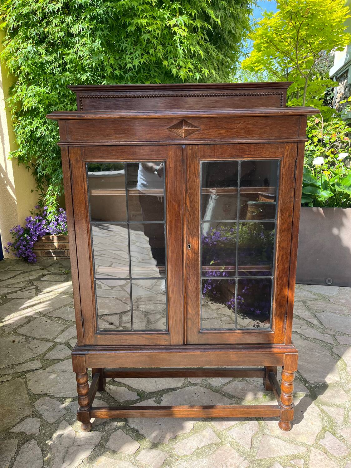 Antique 2-door display cabinet