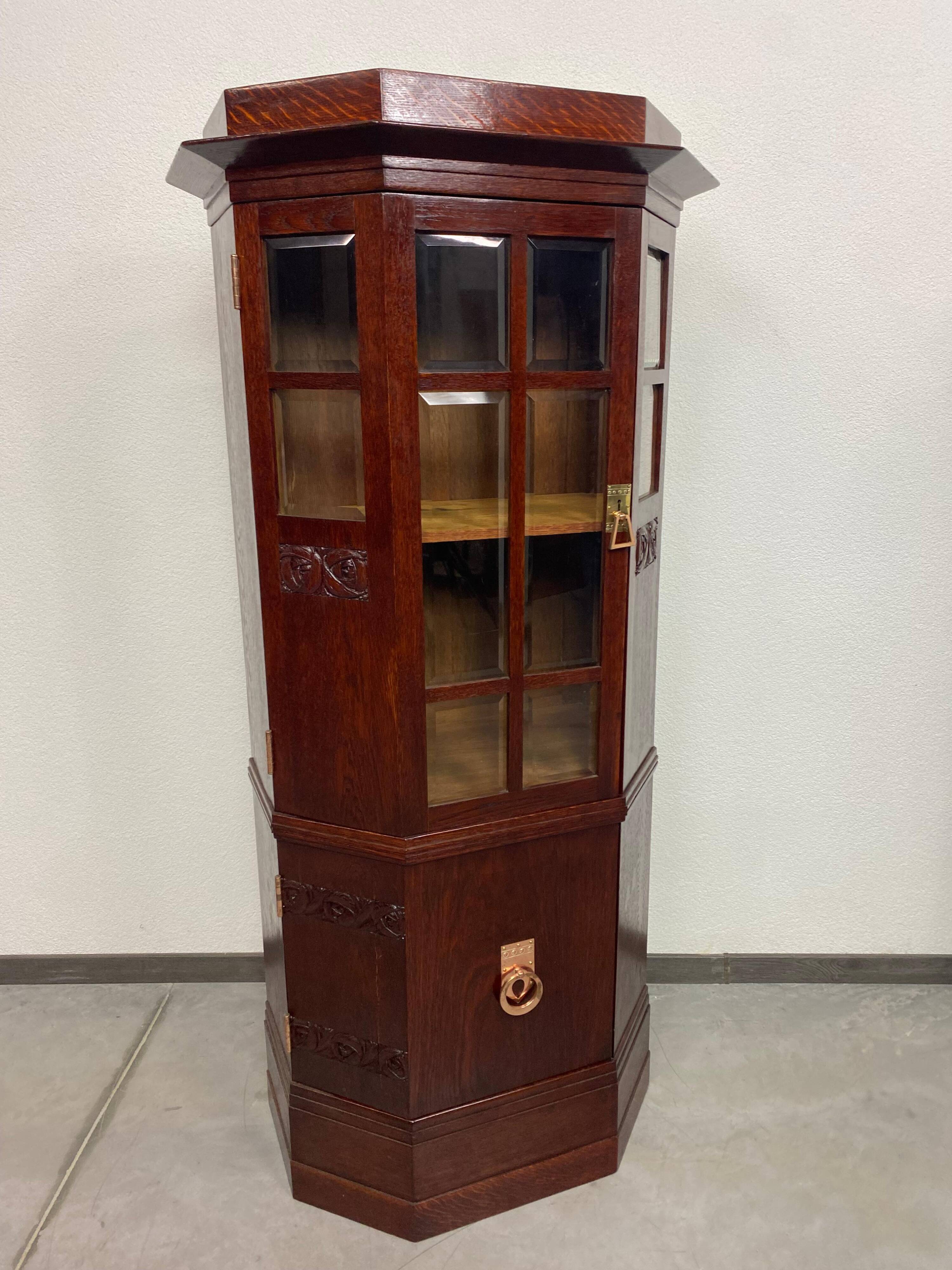 Vitrines Jugendstil dans le style de Joseph Maria Olbrich