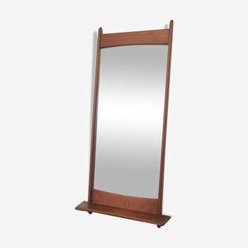Scandinavian mirror with tablet
