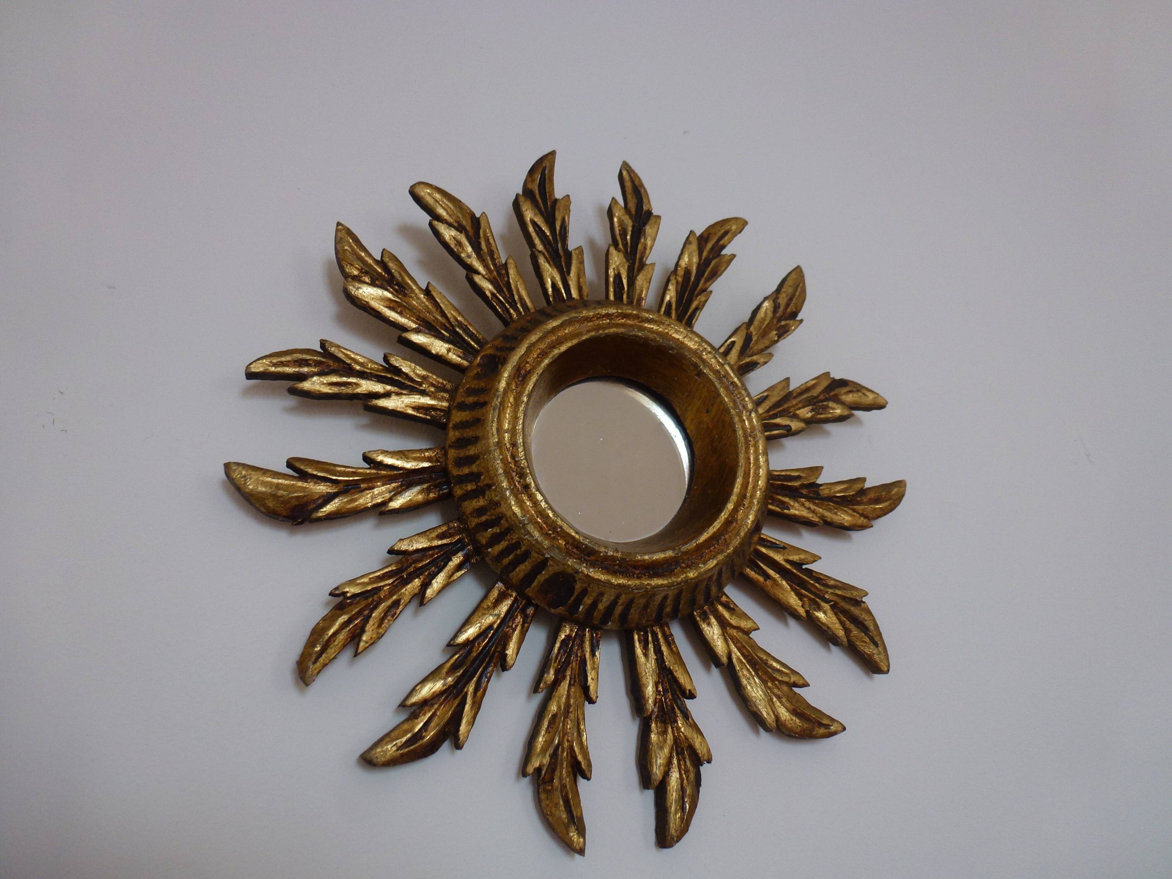 Mirror sun in gilded wood carved 60s, 28 cm