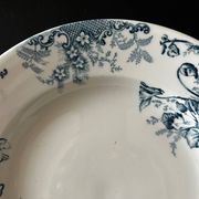 13 deep plates Terre de fer Cyclamens Louis Graves