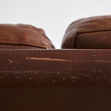Three-seater leather sofa