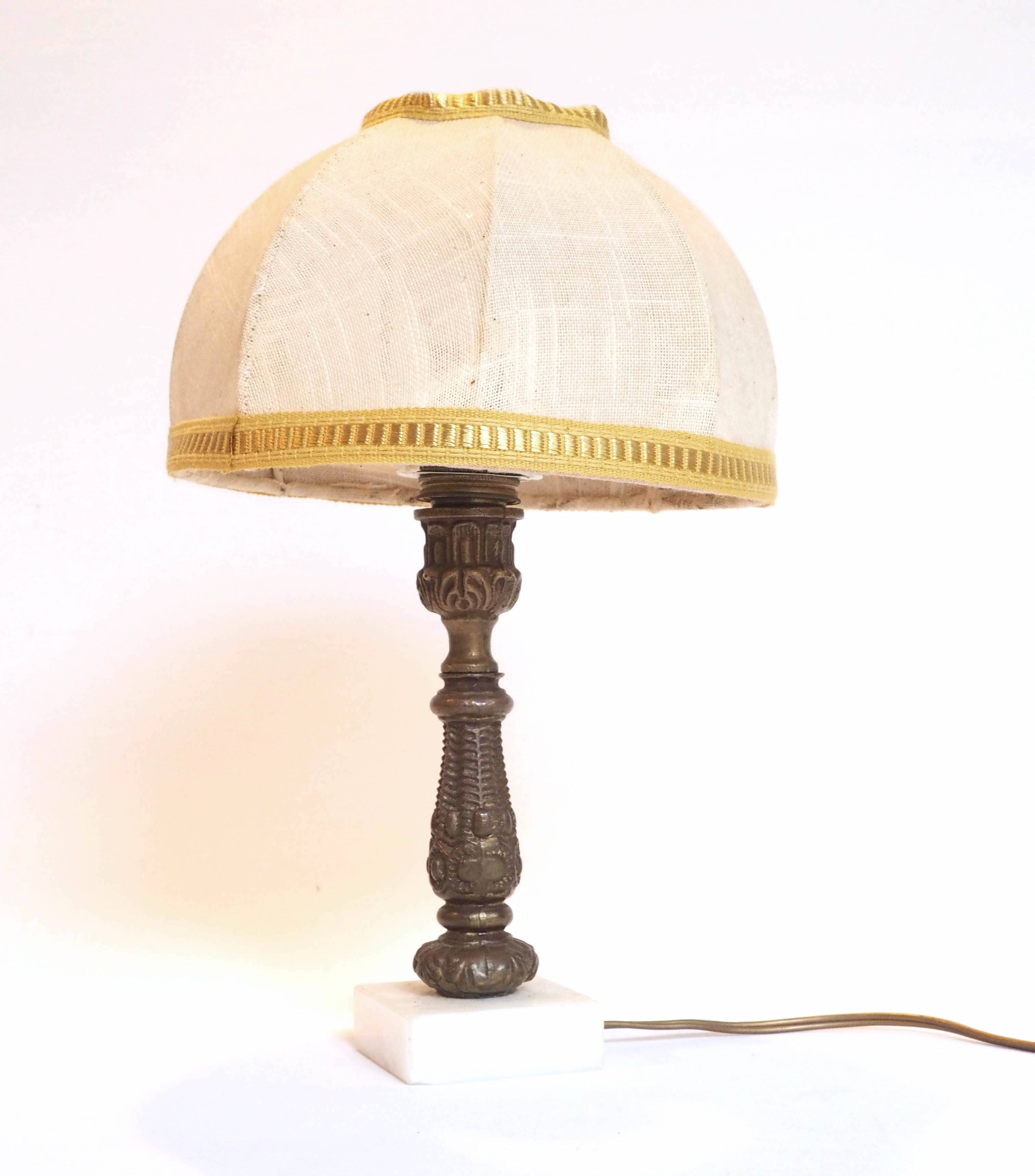 Small bronze foot lamp