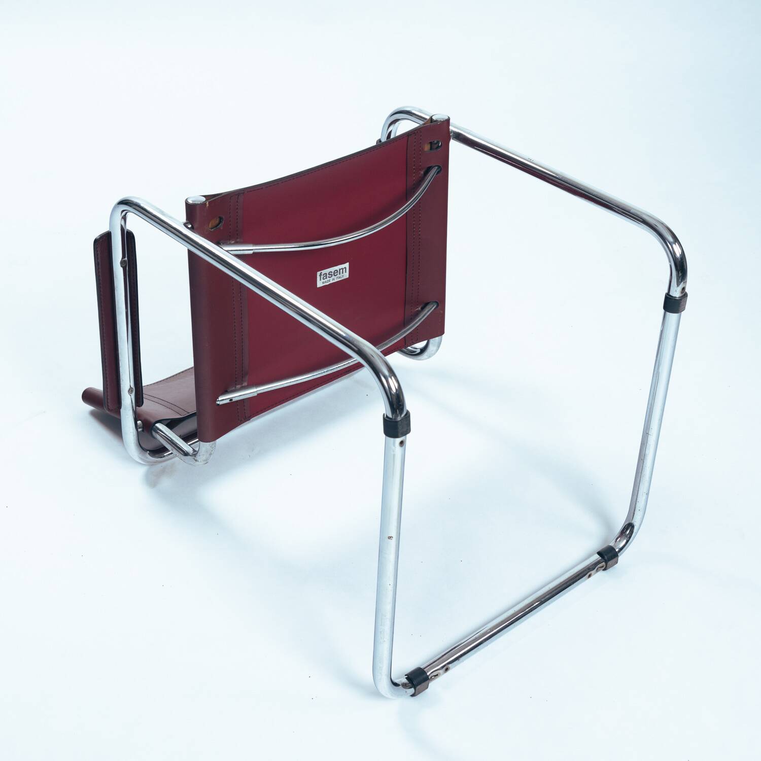 Chaises Bauhaus S34 Mart Stam Marcel en cuir bordeaux, Fasem, années 1980