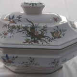 Lallier earthenware soup tureen in Moustiers