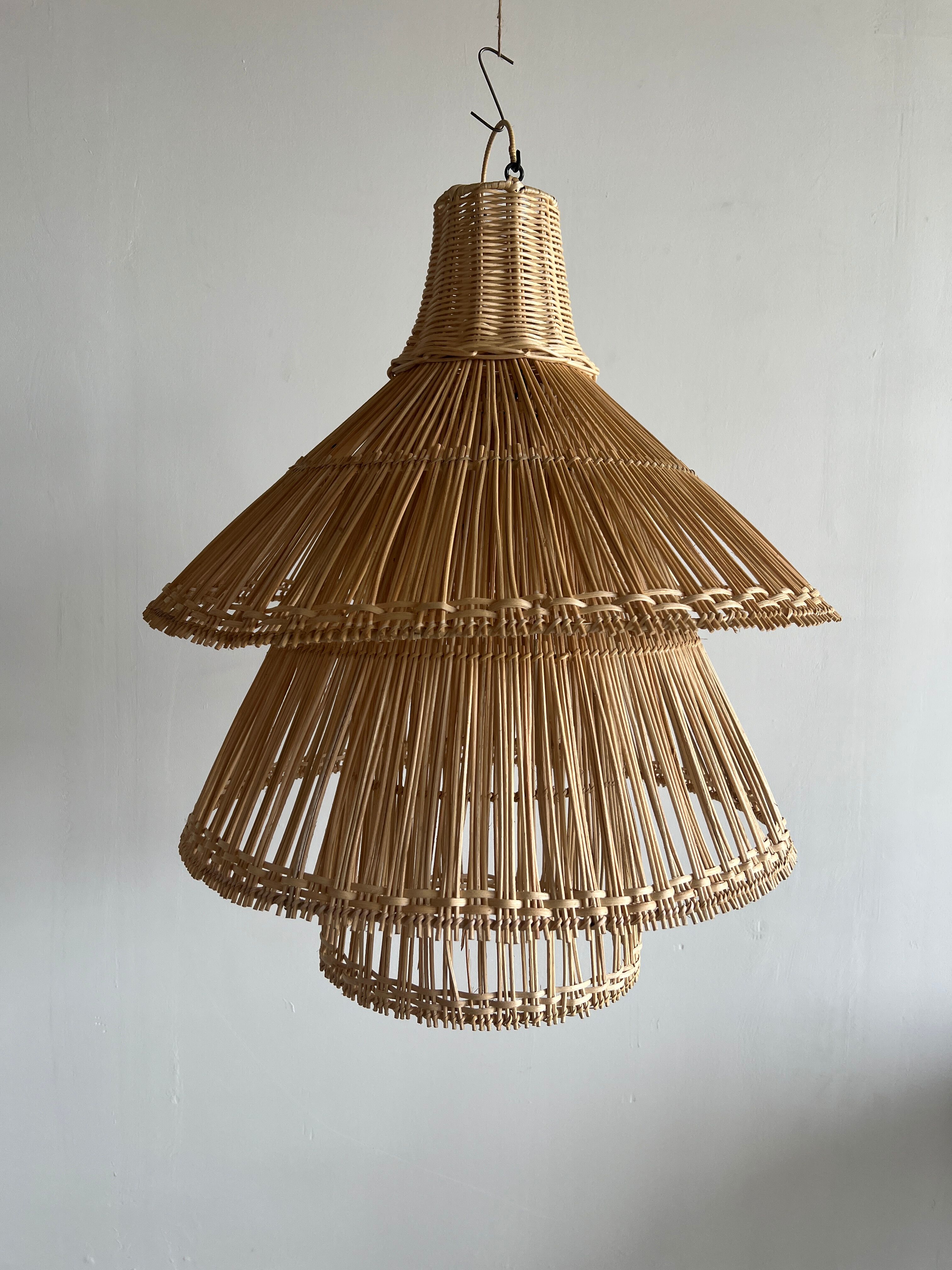 Rattan pendant lamp or light in the shape of an Asian lantern