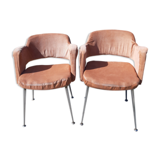 Paire de fauteuils vintage des années 70 chrome et tissus saumon