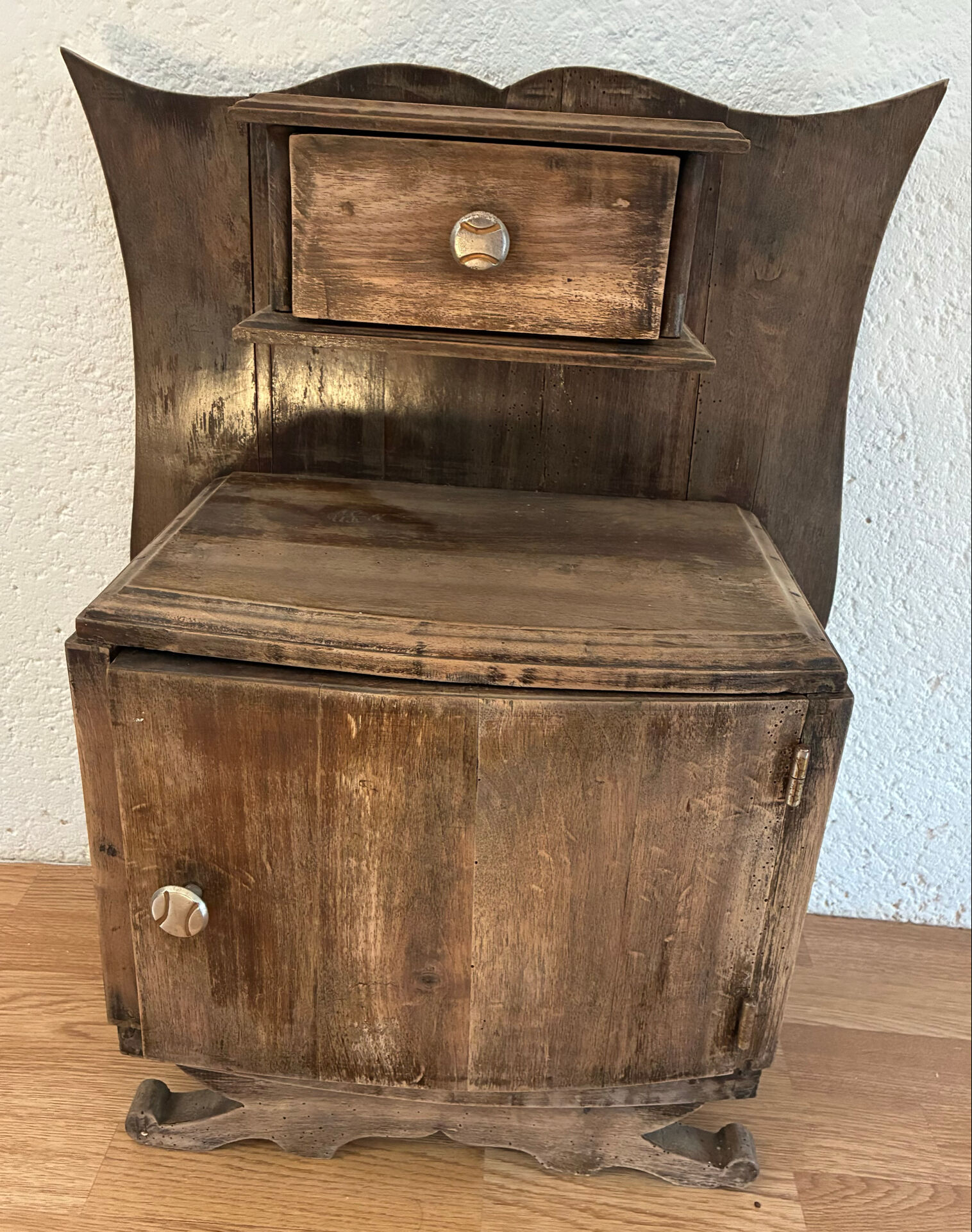 Petit meuble en bois- chevet/meuble d’appoint