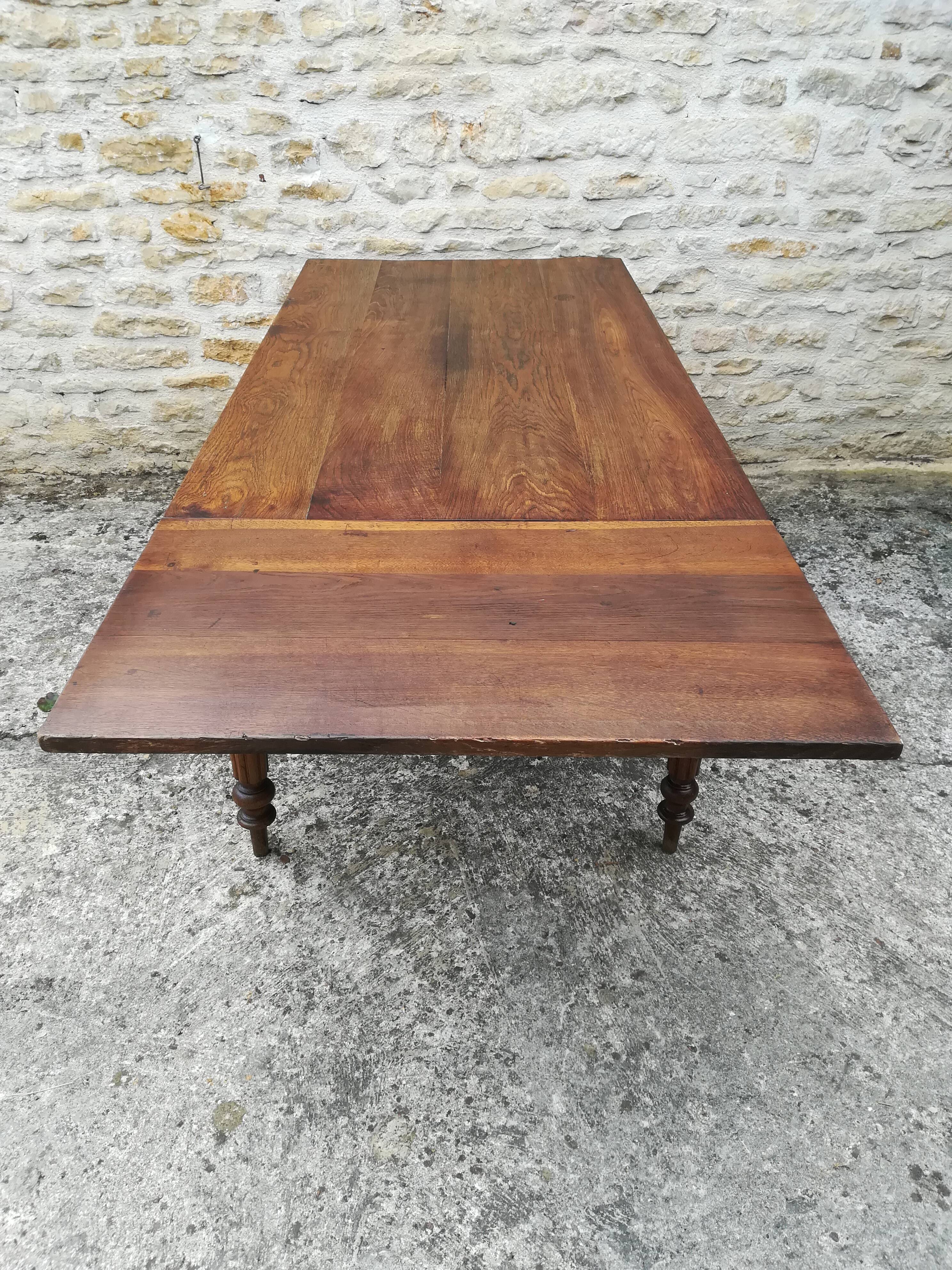 Oak farm table with two extensions