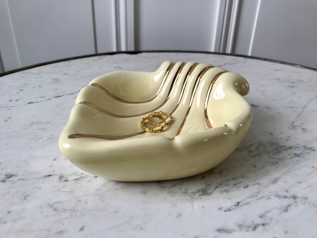 Vide-poche en céramique coeur, coquillage années 50 signé