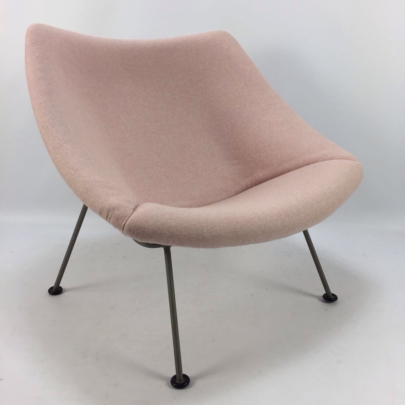 Oyster Chair by Pierre Paulin for Artifort, 1965