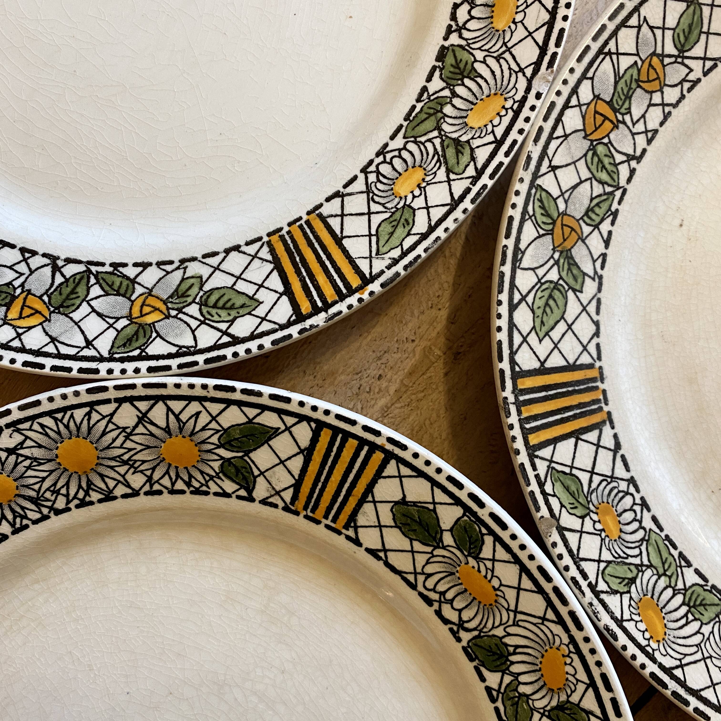 Set of 6 vintage flat plates model Elisabeth from HBCM