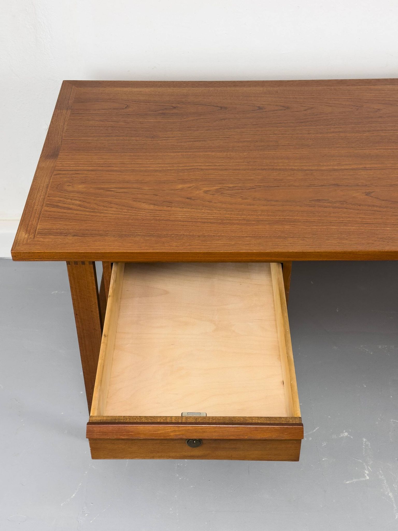 Mid-century teak desk by Svend Åge Madsen for Sigurd Hansen, 1960s.