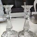 Paire de bougeoirs verre moulé, forme florale/godronnée, verrerie de portieux. années 50.