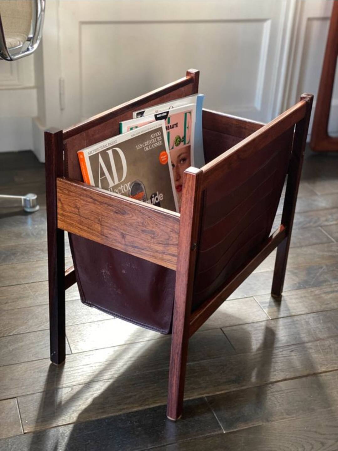 Scandinavian magazine rack/vinyl rack in Rio rosewood and leather by Torbjørn Afdal