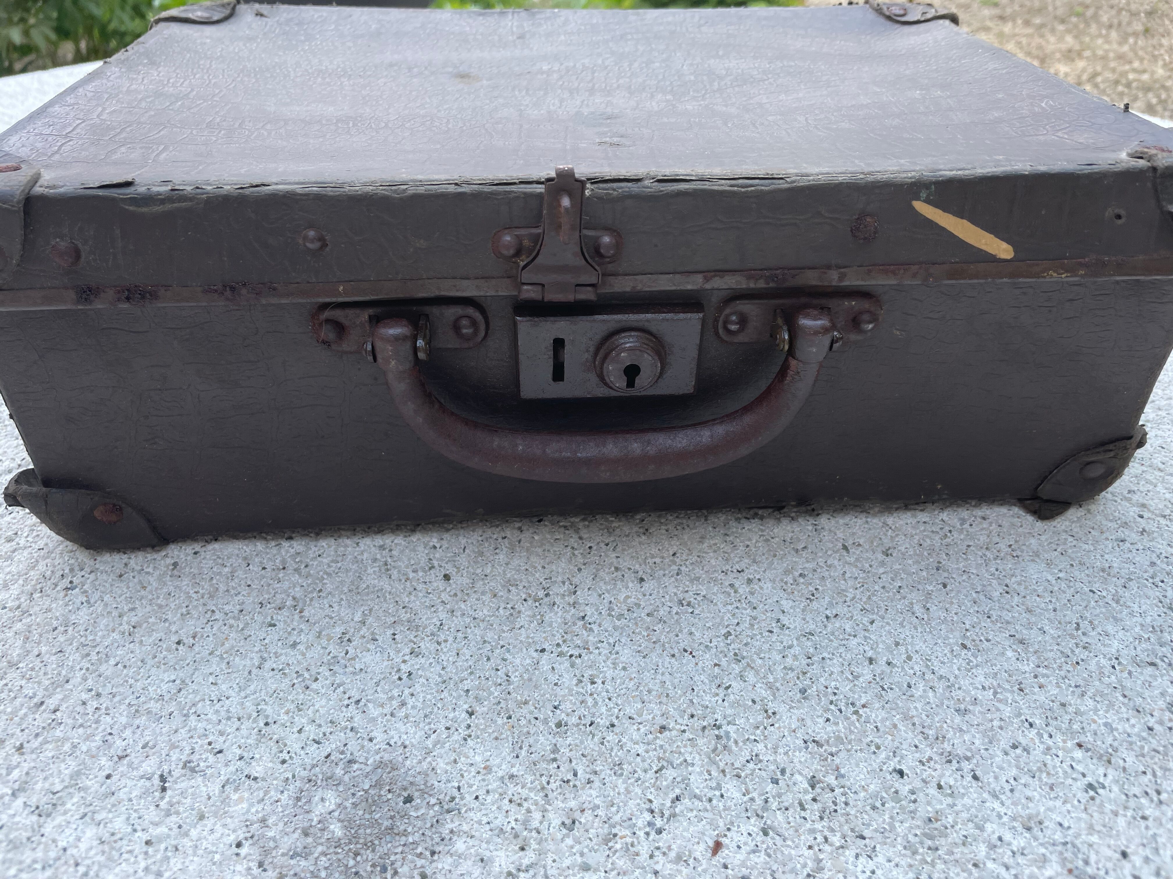 Old wood & leather suitcase