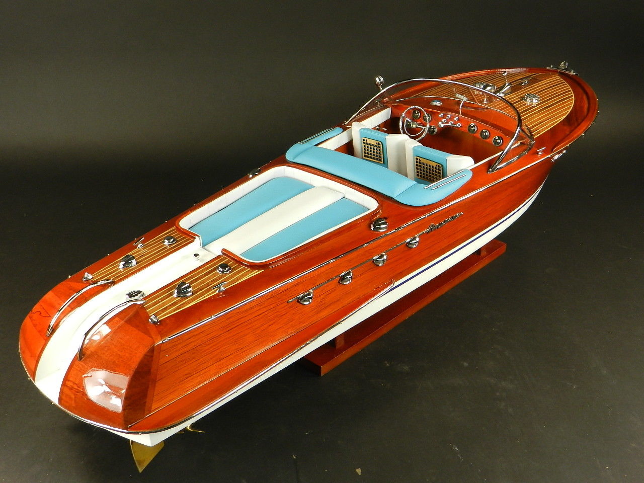Model wooden boat Riva Aquarama 87 cm