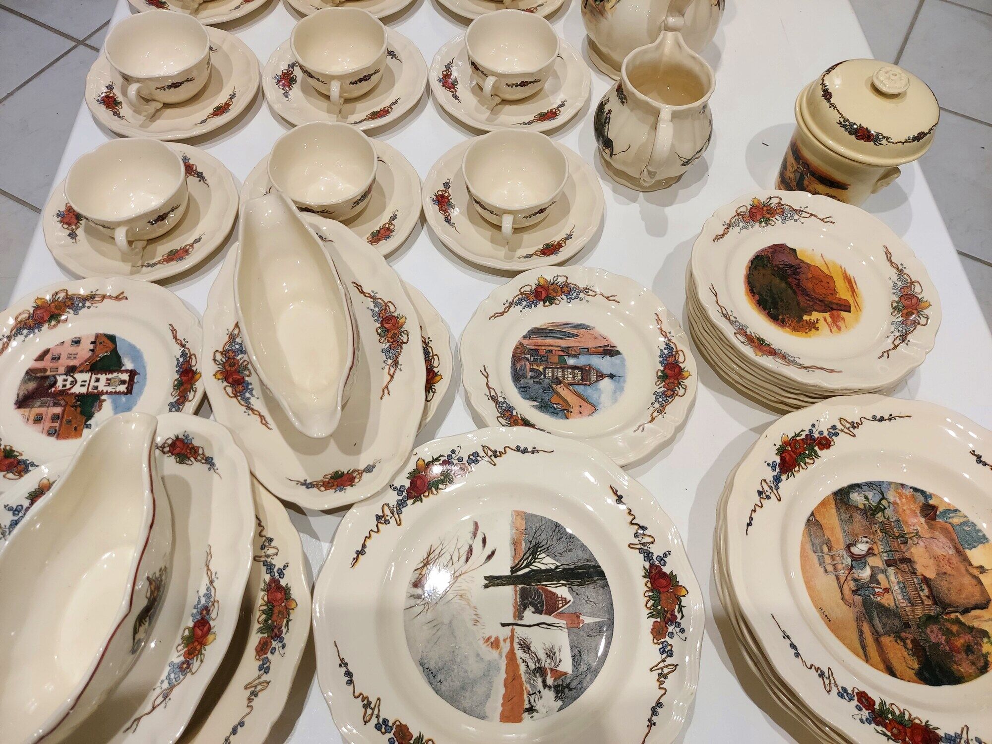 Table service 102 pieces Sarreguemines Obernai 1950s
