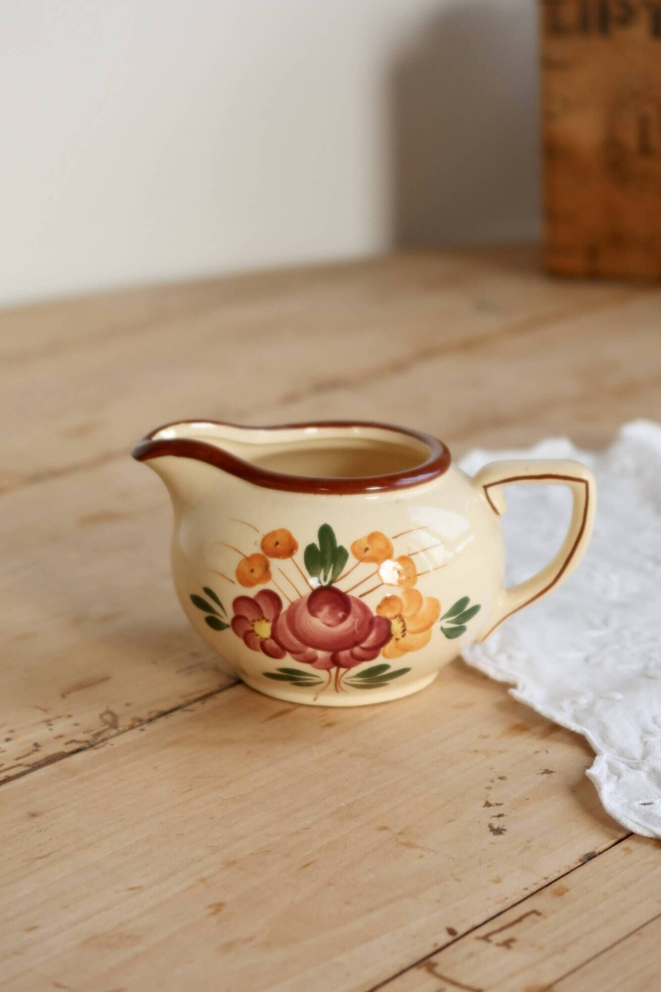 Pot à lait vintage faïence Longchamp modèle Agen