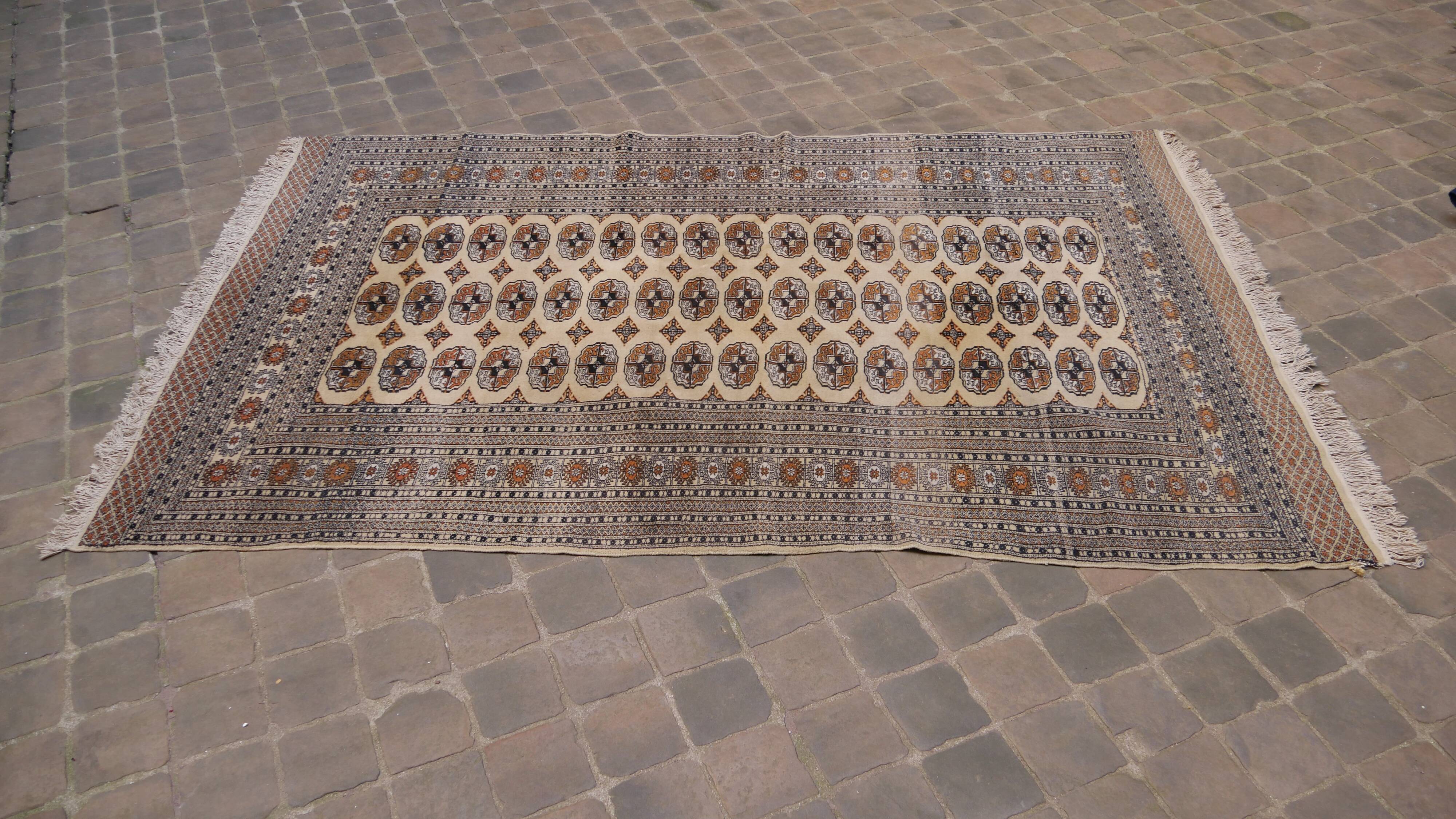 Handmade Oriental Carpet Bukhara Pakistan