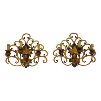 Large pair of Italian wall sconces in gilded wrought iron, 3 lights. 50